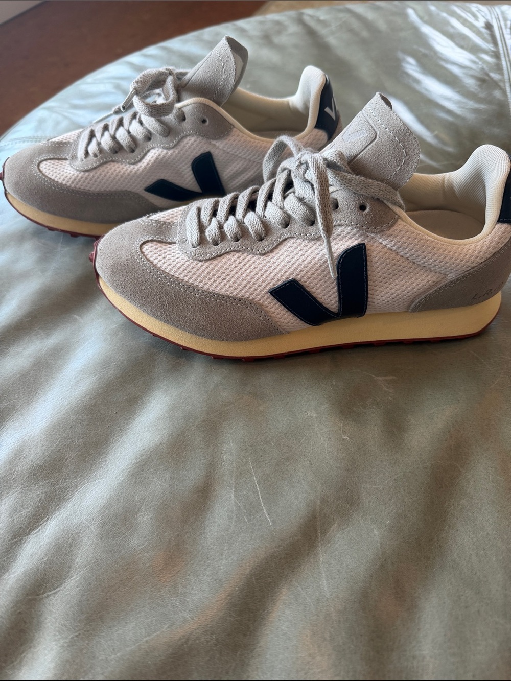 Veja Retro Runner Sneaker in Light Gray with Navy Accents - Picture 2 of 5